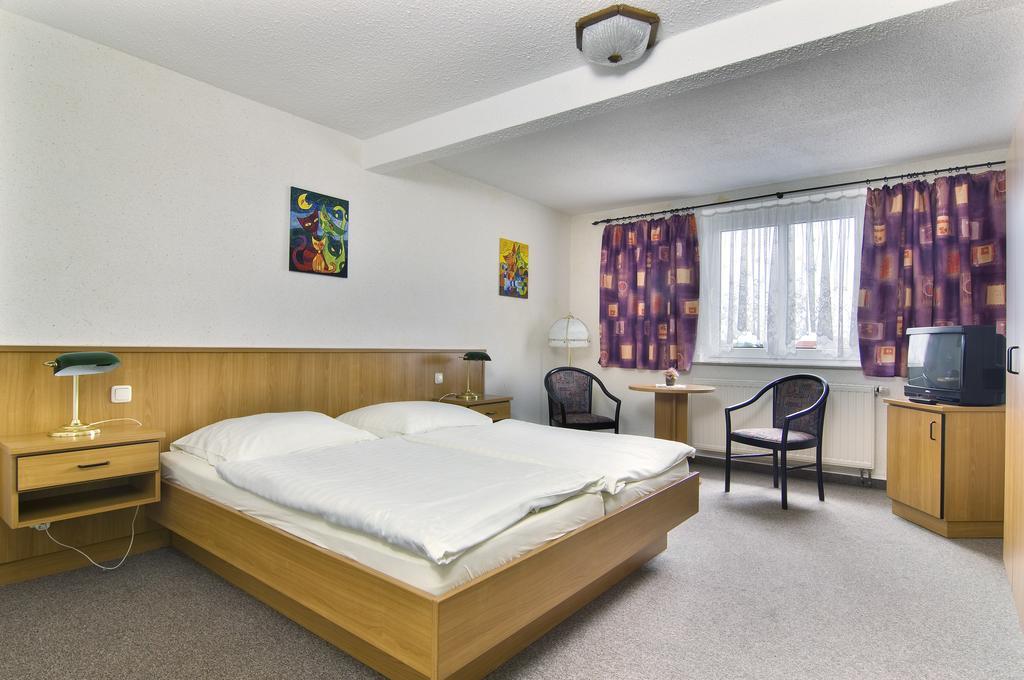 Hotel Heidler Niederau Habitación foto